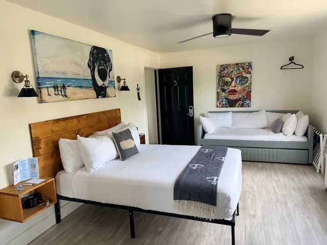 Room, 2 Trundle Beds, Queen Bed، Haley Hotel 1/1