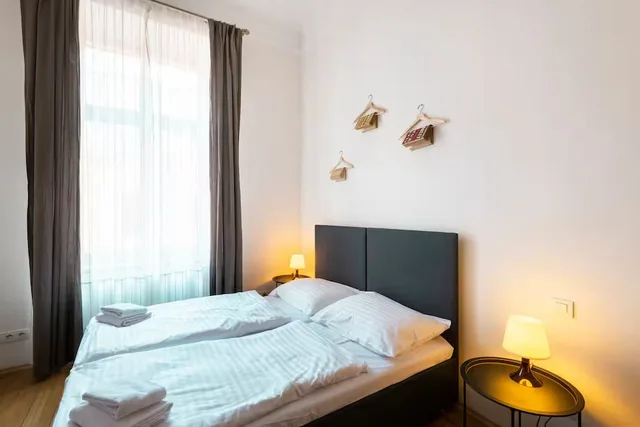 Mezzanine, 2 Bedrooms, Exclusive, Apartment, 5 Beds, Bunk Bed, Sofa, Hybernska Apartments 2/10