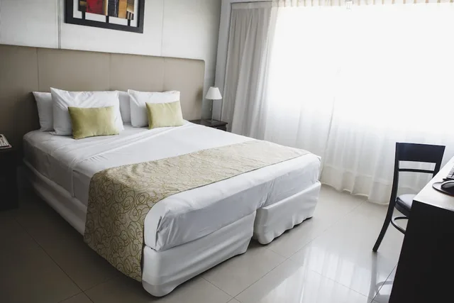 غرفة بسرير كينج، KER URQUIZA HOTEL AND SUITES 1/5