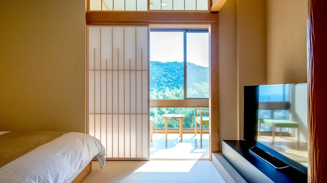 Japanese Western, Superior, Twin Beds, Mountain View, Ocean View, Tkp Hotel Resort Lectore Atami Koarashi 1/2