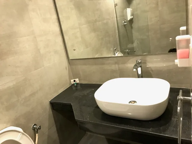 استوديو بريميوم بسرير مزدوج بشرفة بمطبخ صغير، Starlit Suites 3/3
