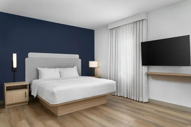استوديو بسرير كينج مع أريكة لذوي الإعاقة، Hampton Inn New Smyrna Beach 2/5