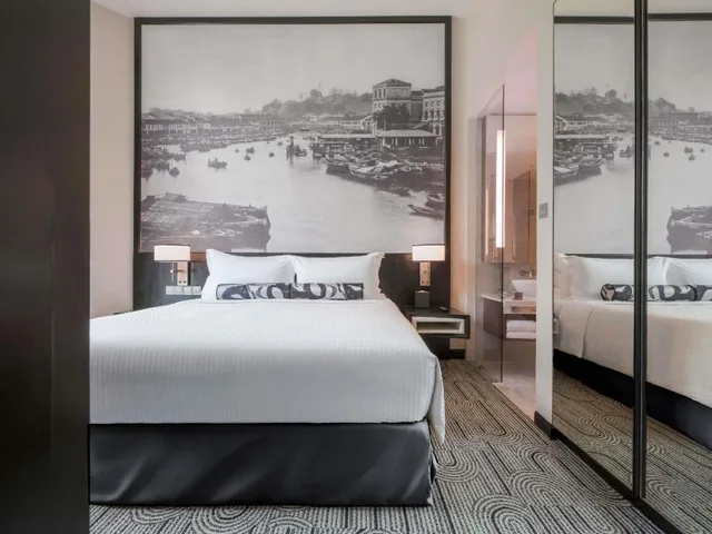 Executive, Suite, King Bed, Panoramic View, Novotel Singapore Robertson Quay 1/2