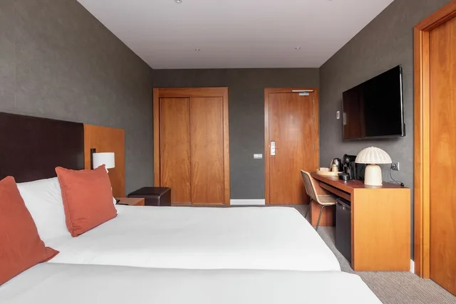 Superior, Twin Beds, Acta Sant Just 6/10