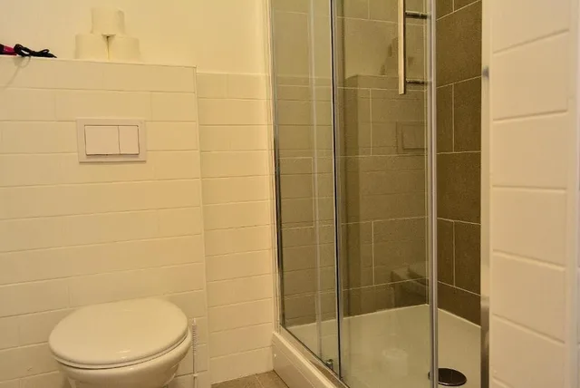 غرفة أساسية بسرير كوين، Golden B&B 3/6