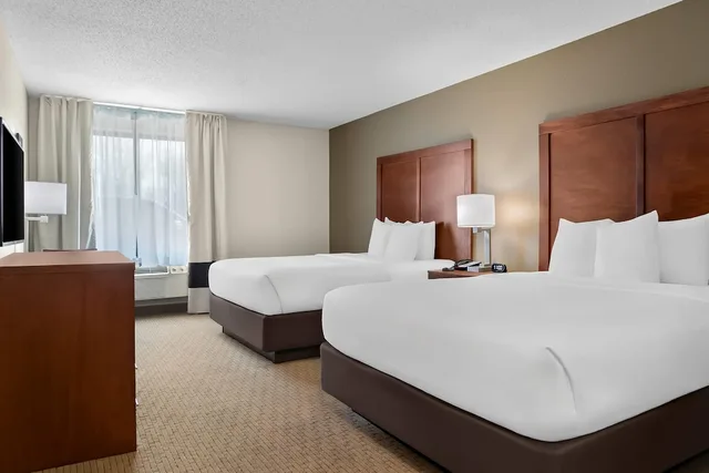 غرفة بسريرين كوين لذوي الإعاقة، Comfort Inn & Suites Taylor - Detroit 1/9