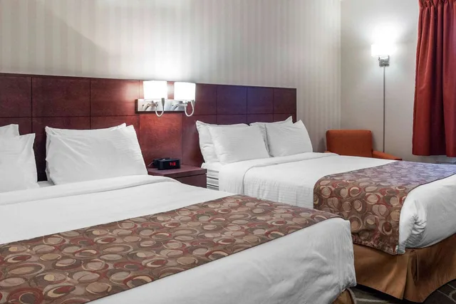 غرفة بسريرين كوين، Quality Hotel & Suites Gander 1/3