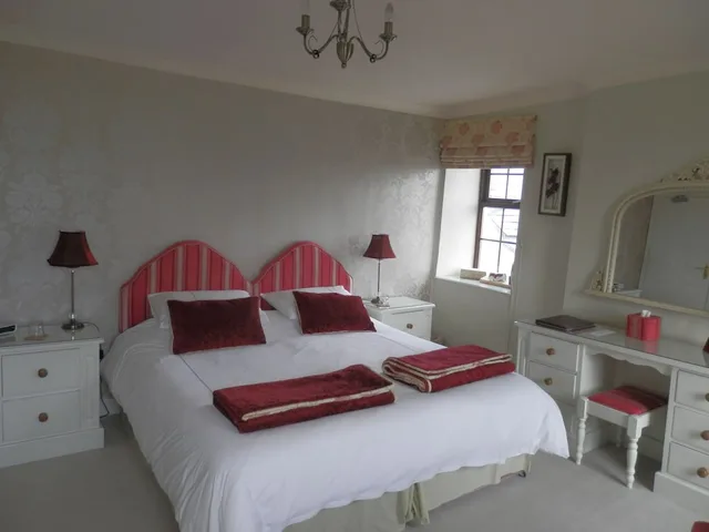 غرفة سوبيريور بسرير كينج بإطلالة على الحديقة، East Hook Farm Country House 1/10