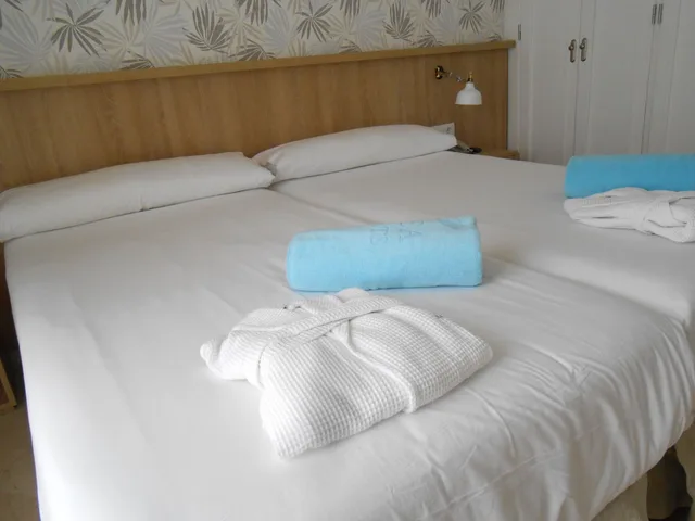 2 Bedrooms, Gold, Apartment, King Bed, 3 Beds, Private Pool، Los Olivos Beach Resort 1/5