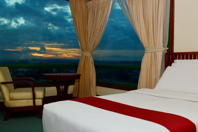 غرفة بريميير بسرير كينج، Grand Regal Hotel Davao 3/5