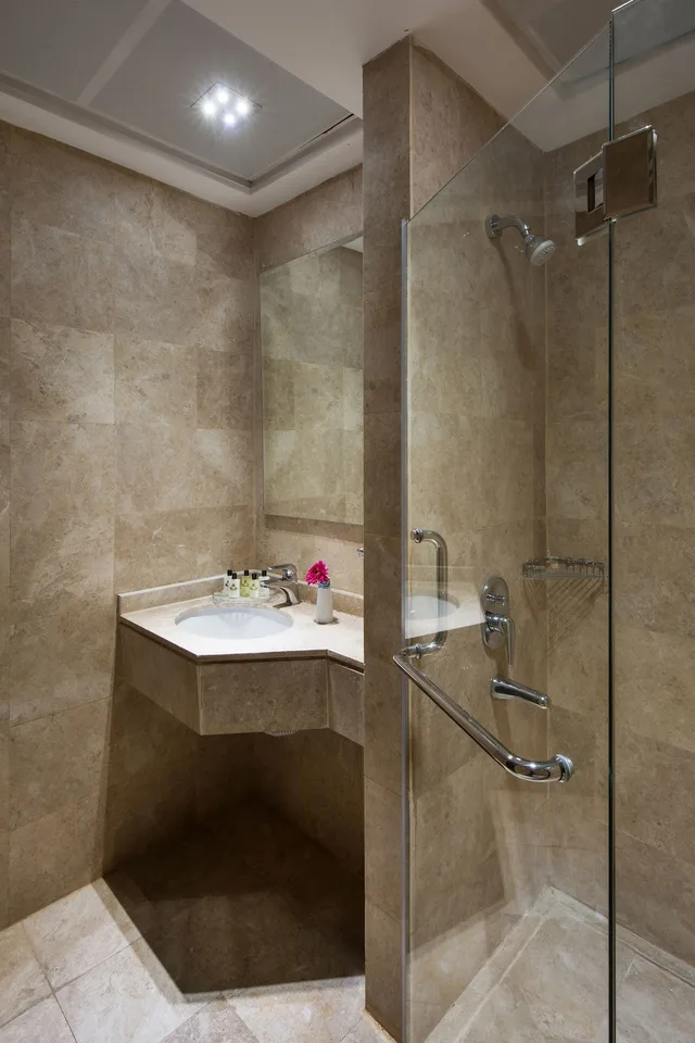 غرفة ثلاثية بثلاثة أسرّة، فندق ابراج الكسوة(Al Kiswa Towers Hotel) 5/5