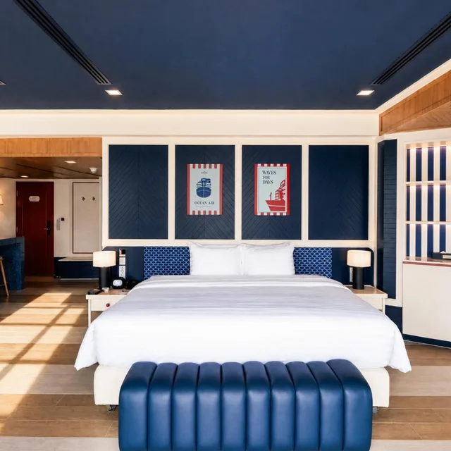 Panoramic Ocean View Suite.، The Cruise Hotel 7/17