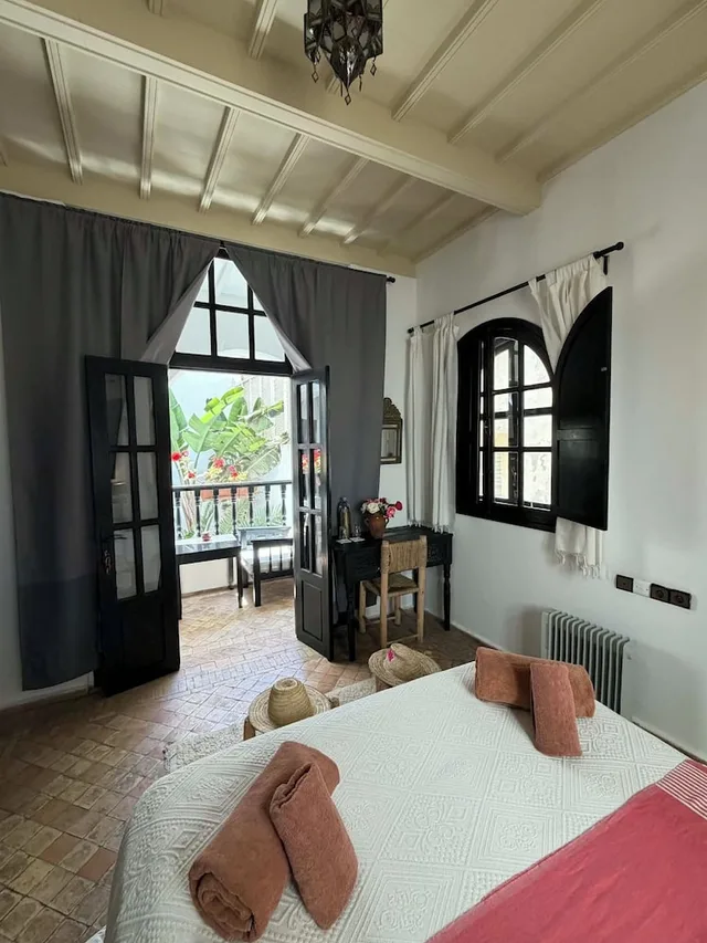 غرفة بسرير كوين بشرفة، Riad Dar Awil 2/6