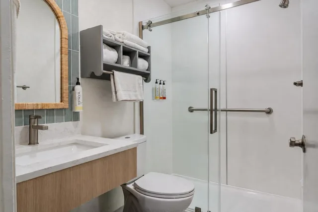 1 Bedroom, Suite, 2 Queen Beds, Stargazer Inn And Suites 9/10