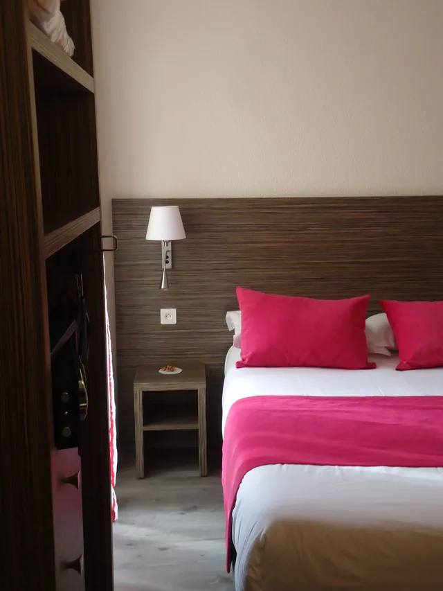 Room, Triple, 1 Queen and 1 Single Bed, Hotel Menton Riviera 4/6