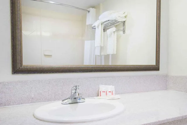 Studio, Suite, King Bed, Ramada By Wyndham Enid 5/5