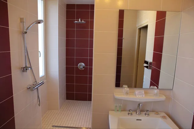غرفة سوبيريور بسرير كوين، Best Western Grand Hotel De Paris 5/5