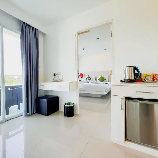 Grand, Deluxe, King Bed, Grand Sunset Hotel 6/8