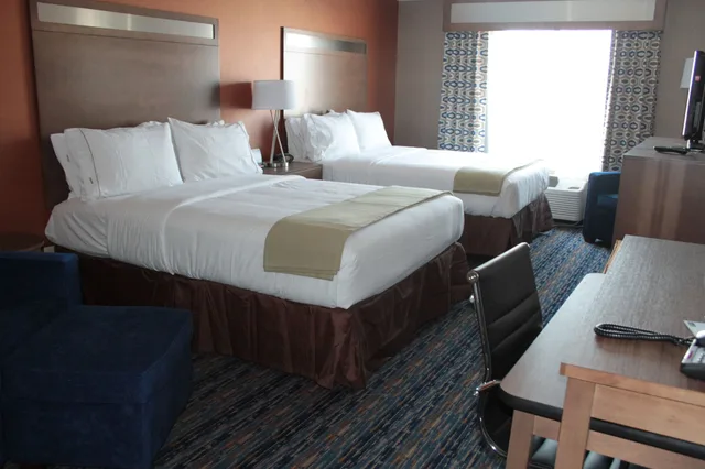 غرفة قياسية بسريرين كوين لذوي الإعاقة، Holiday Inn Express Rocklin - Galleria Area 1/9
