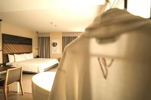 جناح عائلي بسرير كينج بإطلالة على المدينة، V Grand Hotel, a member of Radisson Individuals 8/10
