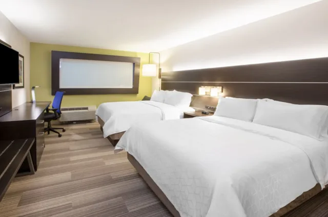 غرفة قياسية، Holiday Inn Express Fairfield 1/2