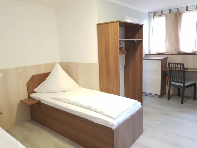 غرفة ثلاثية بسرير مزدوج، Pension Im Bett 2/4