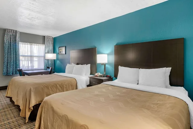 غرفة قياسية بسريرين كوين، Quality Inn Bradenton North I-75 2/10