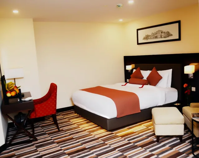 غرفة ديلوكس بسرير كوين، Avari Xpress Gulberg Lahore 3/10