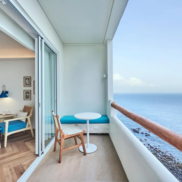غرفة ديلوكس بسريرين منفصلين بإطلالة على البحر، Royal Avila Boutique Resort 5/8