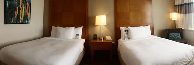 غرفة قياسية بسريرين مزدوجين، Doubletree By Hilton Hotel Rochester 2/3