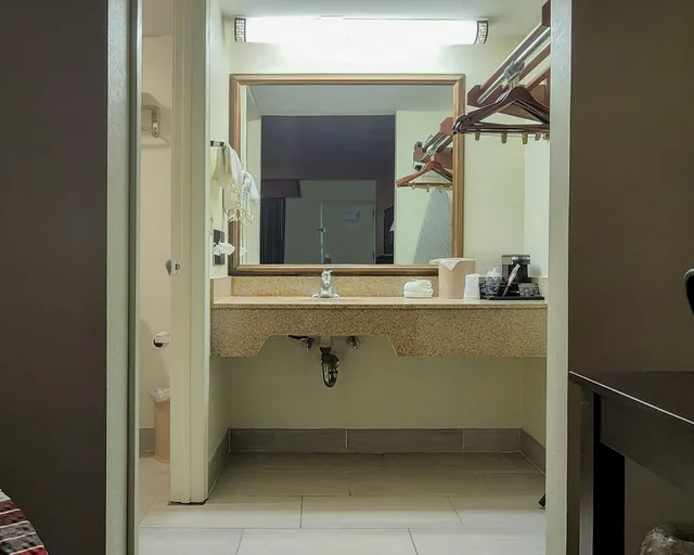 غرفة ديلوكس بسريرين كوين، Red Roof Inn Tallahassee East 4/5