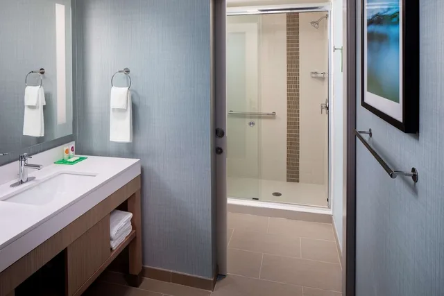 غرفة بسريرين كوين مع أريكة، Hyatt Place Mount Pleasant Towne Centre 3/3