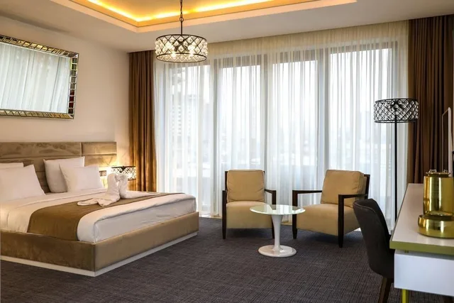 غرفة قياسية بسرير كينج بإطلالة على المدينة، Aghababyan S Hotel 1/9