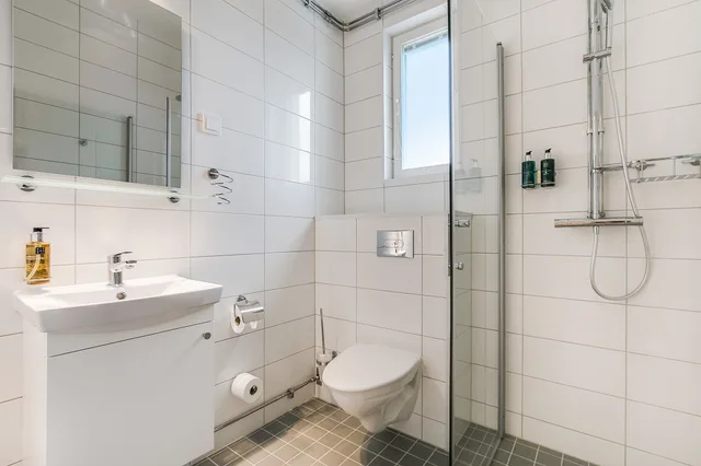 2 Bedrooms, Family, King Bed, Sofa, Turinge Hotel 2/2