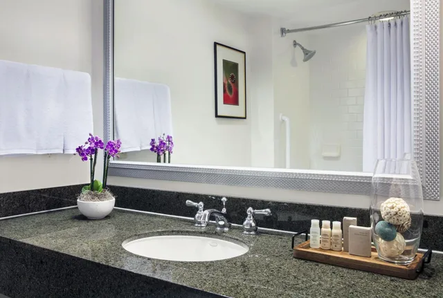 Room, 2 Queen Beds, Concierge Level، Renaissance Fort Lauderdale Marina Hotel 3/3