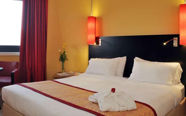 جناح جونيور، Mercure Alger Aeroport 1/2