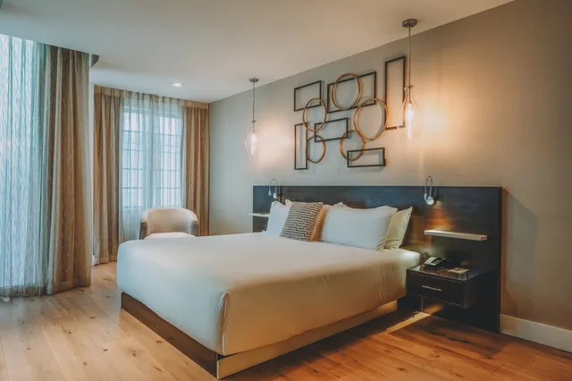 غرفة بريميوم بسرير مزدوج بإطلالة على المدينة، Iberostar Waves Berkeley Shore 2/4