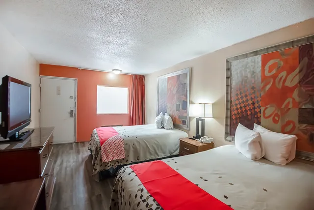 غرفة بريميوم بسرير كوين، Hotel O Daylight Inn Elkhart I-90, IN 2/5