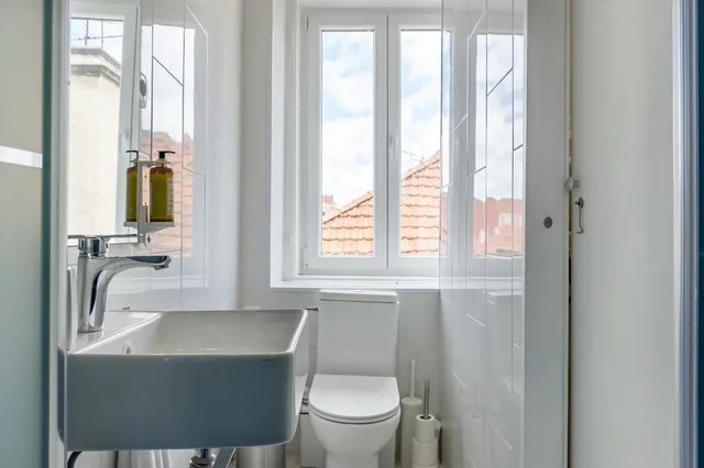 Bright, Single, Shared Bathroom، The Color Hostel 15/17