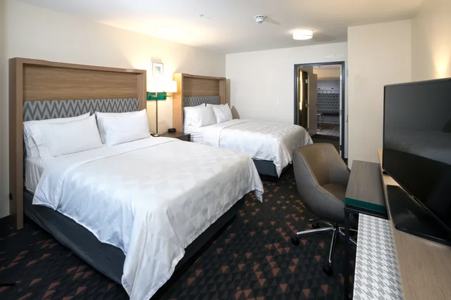 جناح بسريرين، Holiday Inn Kalamazoo West 1/1