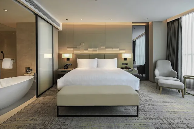 غرفة ديلوكس تنفيذية بسرير كينج، Chengdu Marriott Hotel Financial Centre 7/9