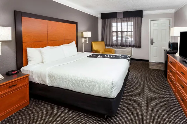 غرفة ديلوكس بسرير كينج، La Quinta Inn Laredo I-35 5/10