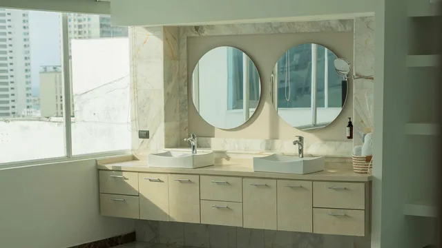 House، La Gran Via Hotel 8/10