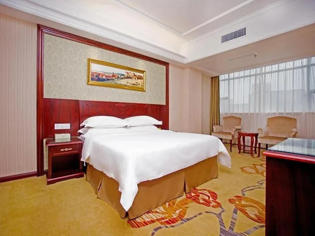 غرفة عائلية بسريرين منفصلين، Vienna Hotel (Shenzhen Shiyan Shilong Community) 1/1