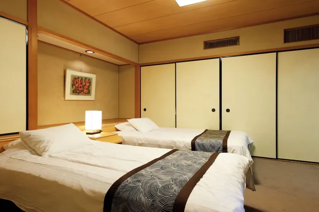 جناح ياباني غربي بسريرين مزدوجين وفرشتي فوتون، Arima Onsen Gekkoen Yugetsusanso 1/1
