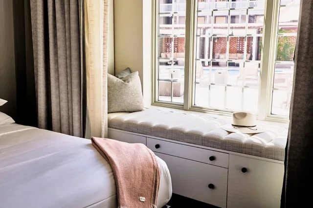 Room, King Bed, Pool View, The Alida, Savannah, a Tribute Portfolio Hotel 3/7