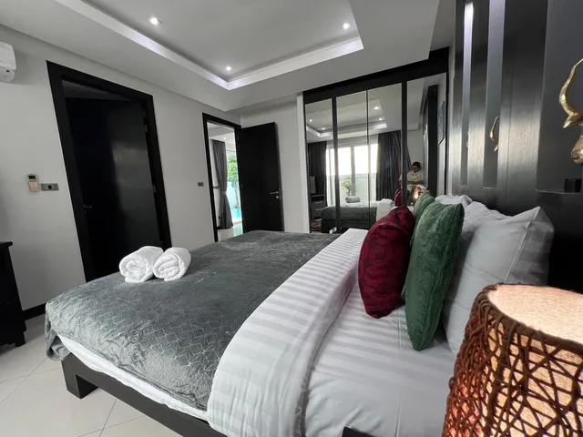 4 Bedrooms, Pool, Luxury, Villa، Villas In Pattaya 1/3