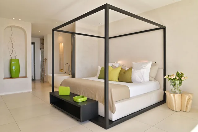 جناح سيغنتشر بسرير كينج بإطلالة على البحر بمسبح خاص، Hotel Cala Di Greco 1/4
