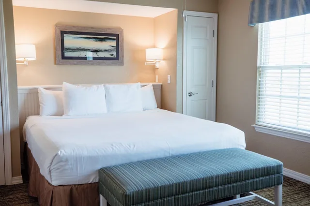 غرفة بسرير مزدوج بغرفتي نوم، Holiday Inn Club Vacations Galveston - Seaside Resort 1/3