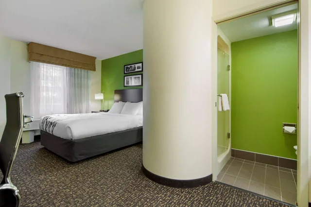 Standard, 2 Queen Beds, Sleep Inn & Suites Omaha Airport 4/4